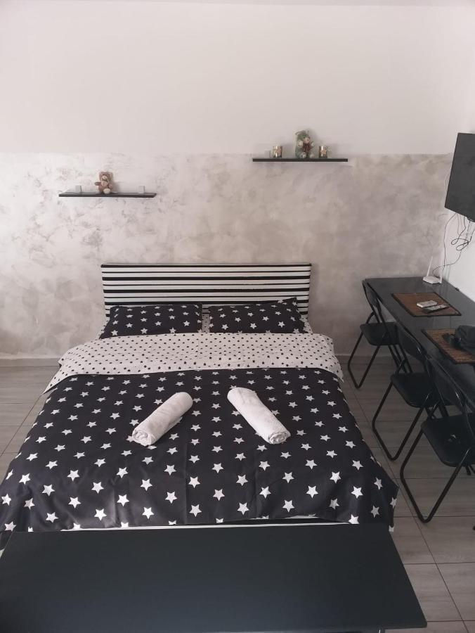 Chiajna Studio Apartment מראה חיצוני תמונה